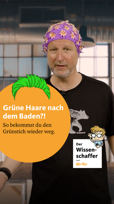Platsch ?– der Sprung ins kühle Nass an heißen Tagen… einfach herrlich! Blondinen?‍️ , die bei der Haarfarbe ein wenig nachhelfen️, müssen allerdings aufpassen: Wer Pech hat, kommt nach dem Bad mit grünen Haaren aus dem Pool. Oh Gott ?! Warum ist das so?