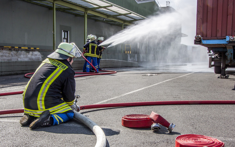 Michelin bildet Brandschützer aus