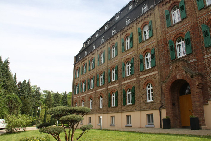 Blick auf Kloster Arenberg