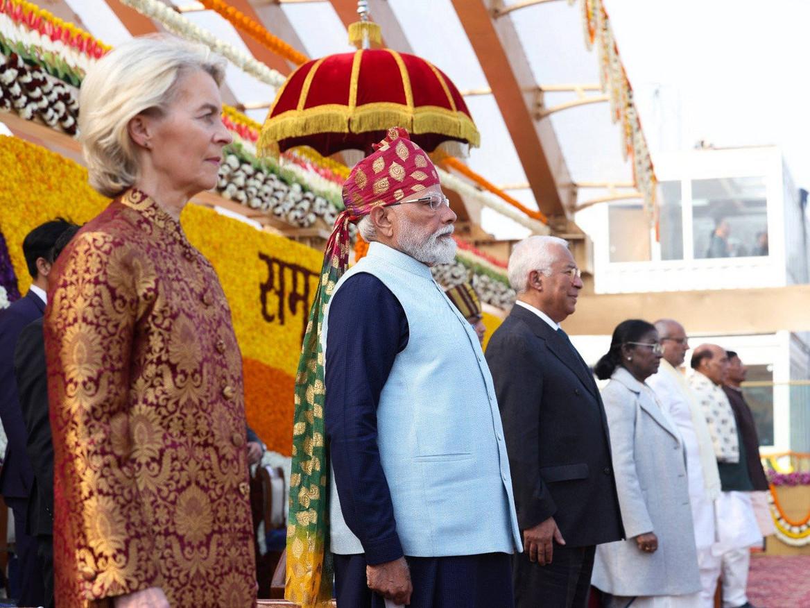 EU-Kommissionspräsidentin Ursula von der Leyen mit Indiens Premierminister Narendra Modi in Neu Delhi. Die Verhandlungen für das neue Handelsabkommen sind nun erfolgreich abgeschlossen. 