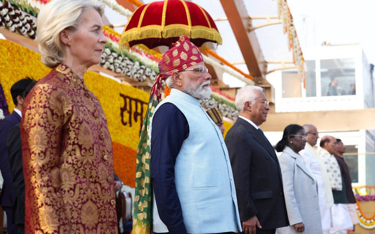 EU-Kommissionspräsidentin Ursula von der Leyen mit Indiens Premierminister Narendra Modi in Neu Delhi. Die Verhandlungen für das neue Handelsabkommen sind nun erfolgreich abgeschlossen. 