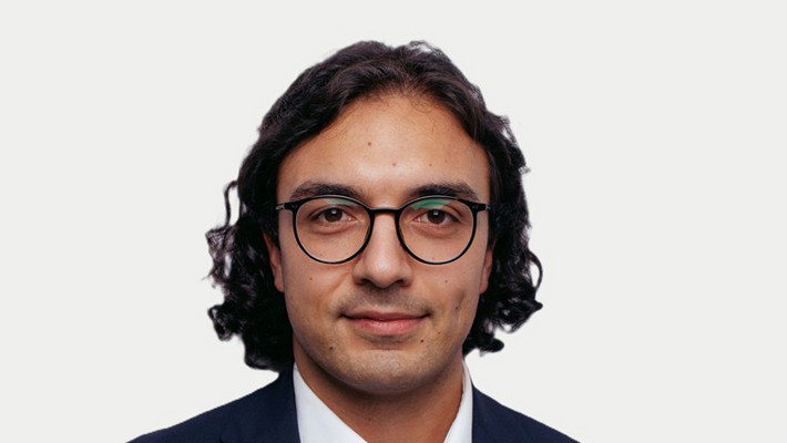 Fabian Semsarha, KOFA-Experte für die Beschäftigung von ausländischen Fachkräften. Foto: KOFA