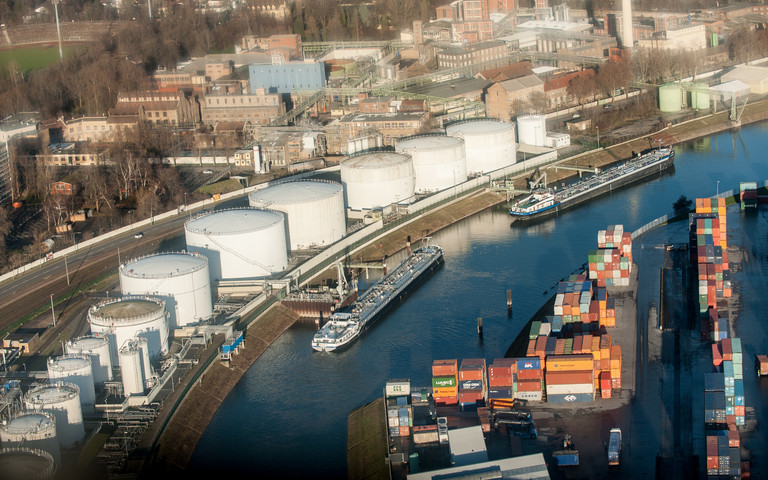 Industrieanlagen in Ludwigshafen am Rhein.