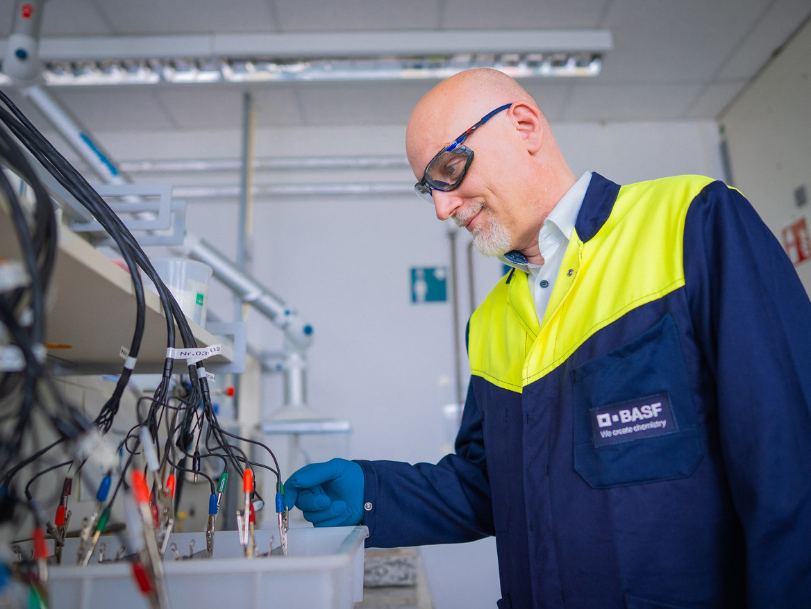 Patrick Keil, Experte für das Thema Korrosionsschutz bei BASF Coatings.