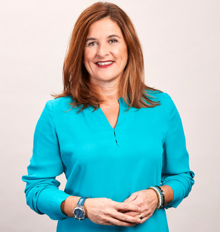 Miriam Schöpp, Chemie-Ingenieurin, ist Referentin und Researcher im Projekt Kompetenzzentrum Fachkräftesicherung (KOFA) am Institut der deutschen Wirtschaft in Köln. Foto: Julia Haak/KOFA