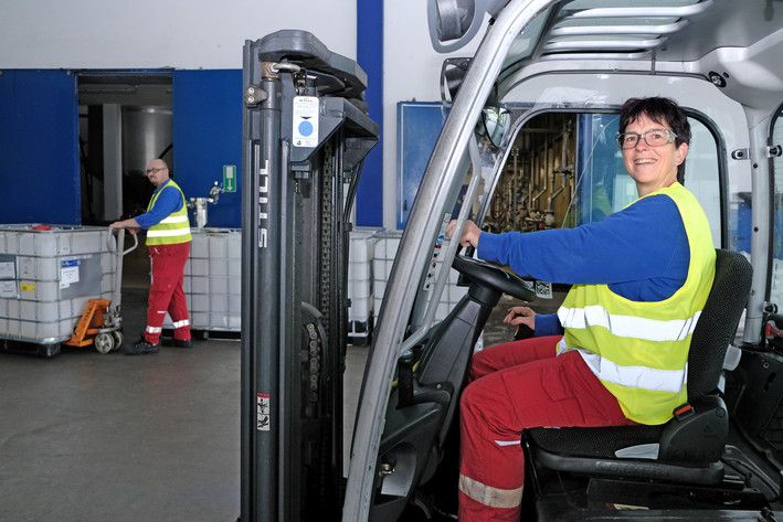 Heute bereitet der Gapelstapler Jutta Wolf keine Probleme mehr. Foto: IW Medien