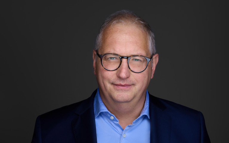 Porträt von Thomas Kress, IT-Sicherheitsexperte. 