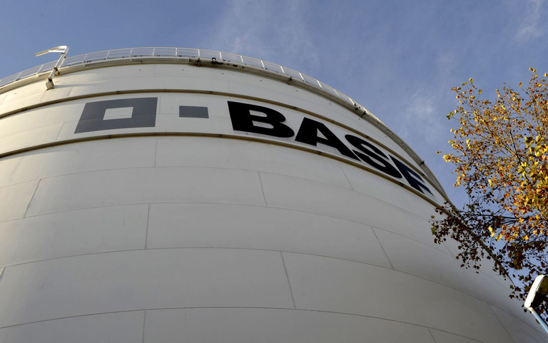 BASF-Wassertank am Rheinufer in Ludwigshafen. Foto: BASF SE