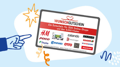 Eine Hand deutet auf einen Wunschgutschein, der mit Sternchen und Luftschlangen umgeben ist.