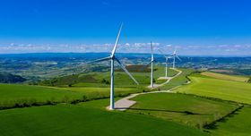 Ein Windpark in Deutschland