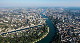 Blick auf Ludwigshafen mit dem Industriestandort BASF. Foto: BASF SE