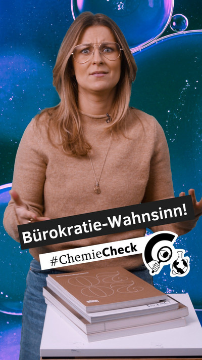Bürokratie in Deutschland – ein zweischneidiges Schwert für die Chemie-Industrie ️. Einerseits sorgt sie für und , doch die Hürden und der bürokratische Aufwand bremsen und schnelle Entscheidungen. ??