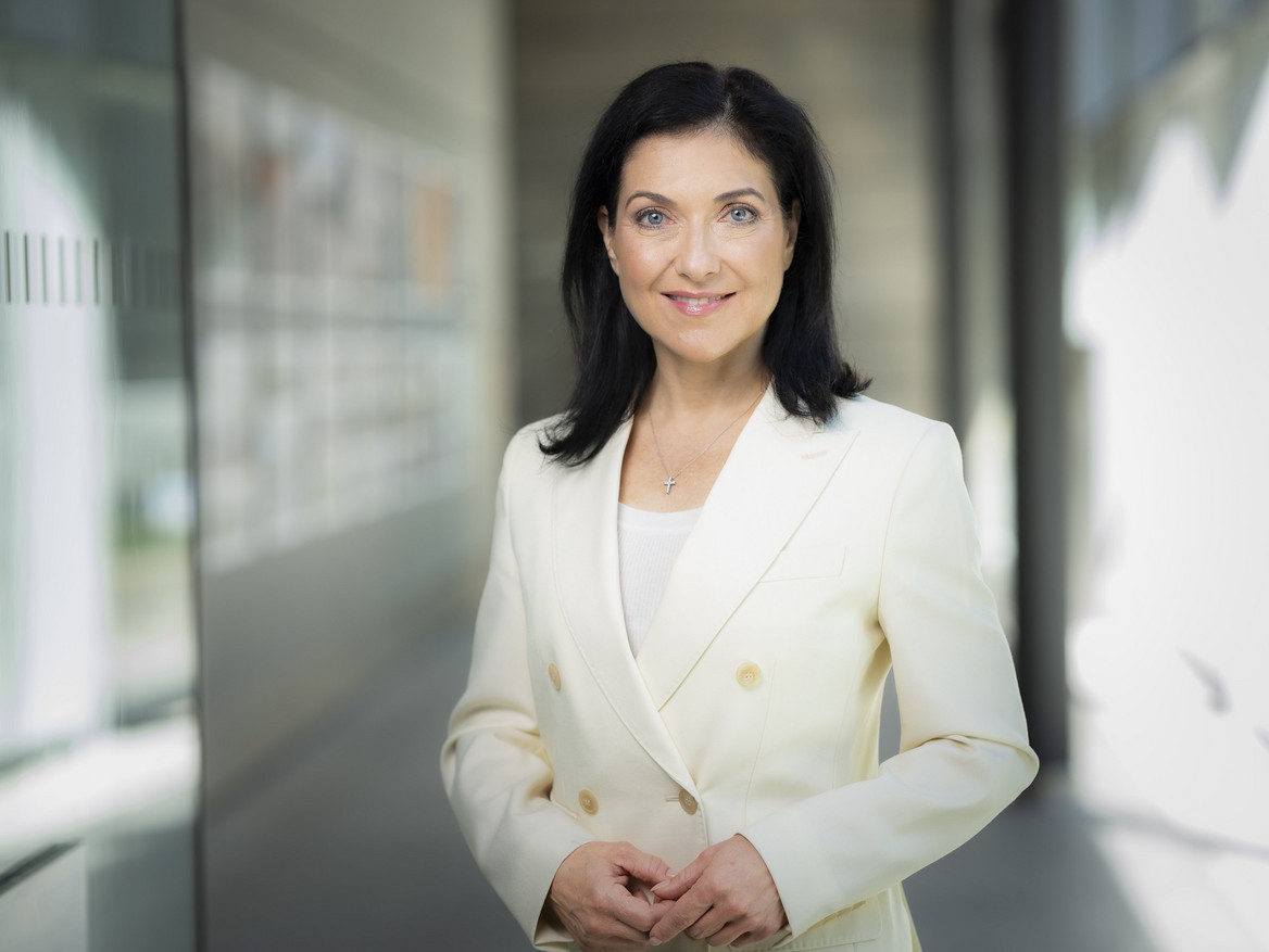 Kabinettsmitglieder und Tarifpartner legen die Nationale Chemieagenda vor