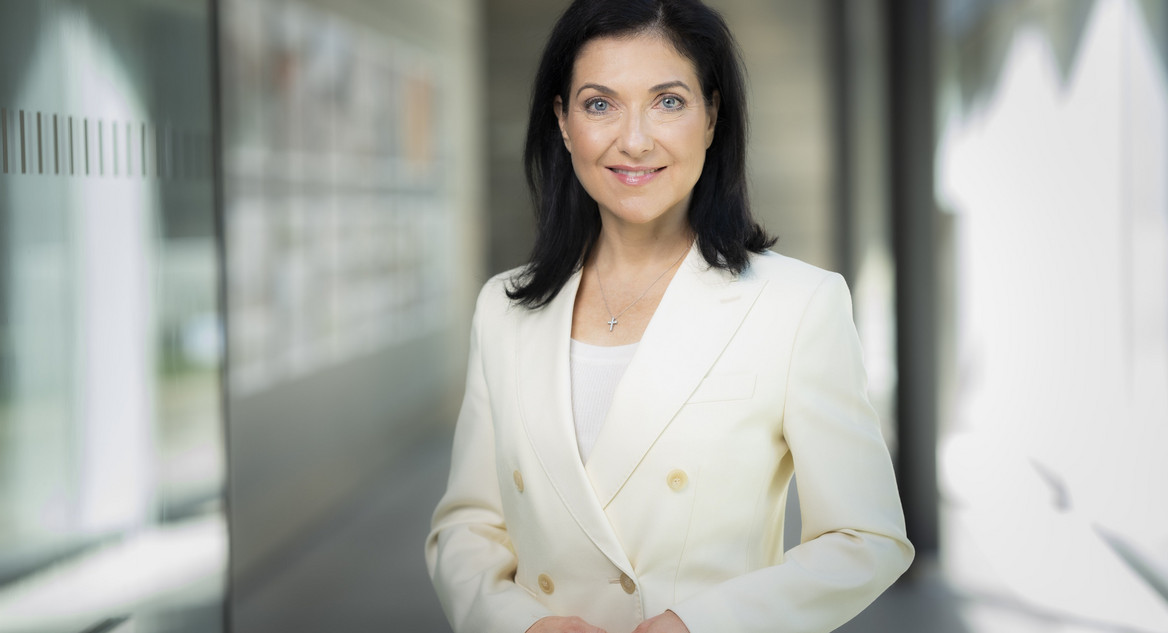 Kabinettsmitglieder und Tarifpartner legen die Nationale Chemieagenda vor