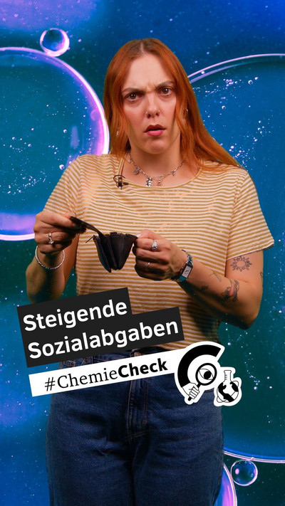 Lohnabrechnung in der Hand – und plötzlich ist das Geld weniger, als man dachte.