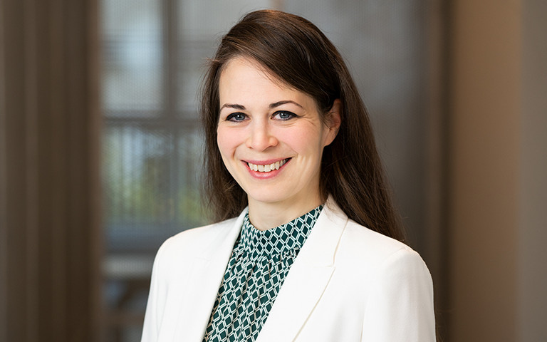 Adél Holdampf-Wendel, Bereichsleiterin Future of Work und Arbeitsrecht beim Digitalverband Bitkom 