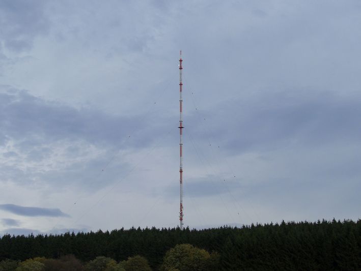 Der Funkmast Sender Eifel. Foto: CC/Holger Weinandt