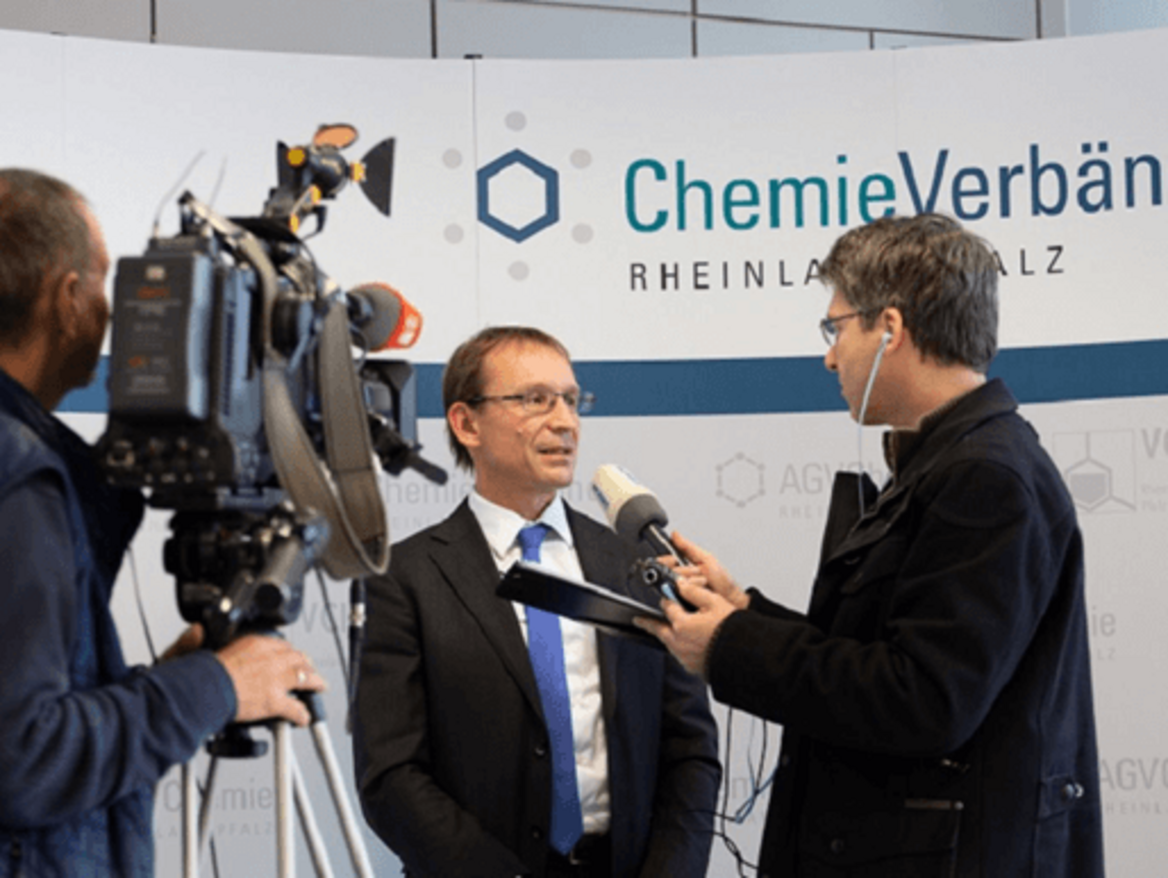 Chemiegeschäft trübt sich ein