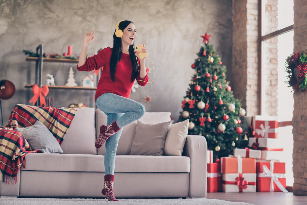 Auch Weihnachtslieder dürfen nicht fehlen. Foto: deagreez – stock.adobe.com