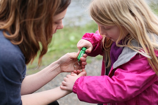 Geocaching ist Schatzsuche für Groß und Klein. Foto: Groundspeak Inc. (dba Geocaching)