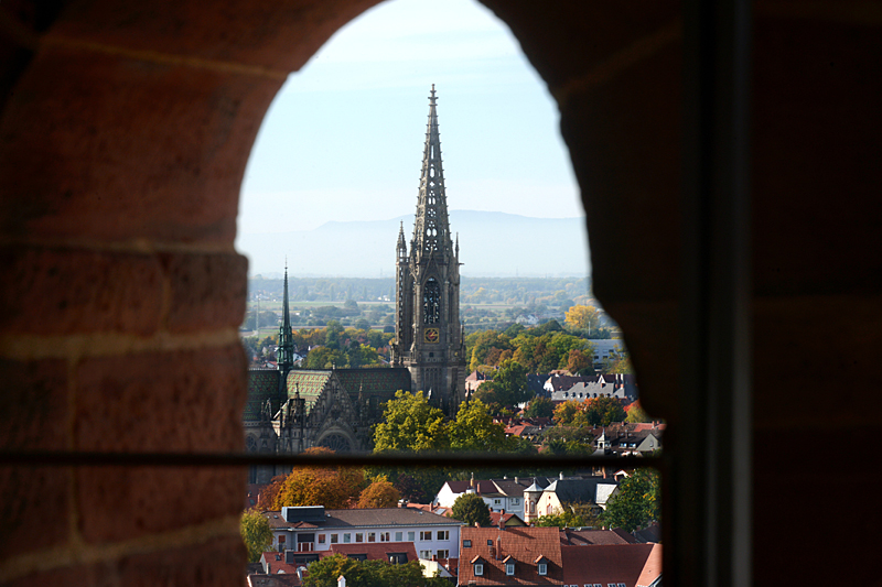 Die Spitze der Gedächtniskirche in Speyer. Foto: Klaus Landry